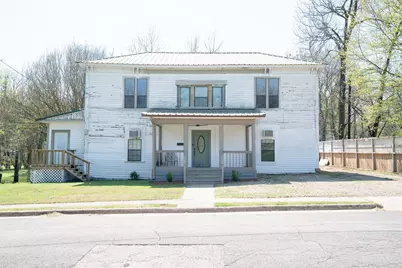 631 W Austin, Paris, TX 75460 - Photo 1