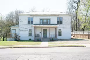 631 W Austin, Paris, TX 75460 - Photo 1