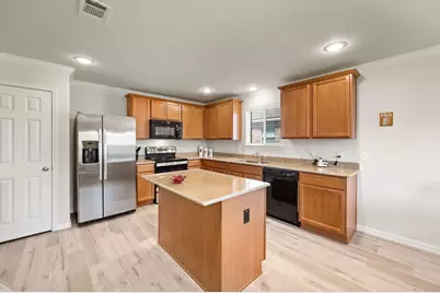 704 Bastrop Drive, Arlington, TX 76002 - Photo 33