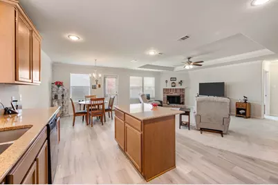 704 Bastrop Drive, Arlington, TX 76002 - Photo 3