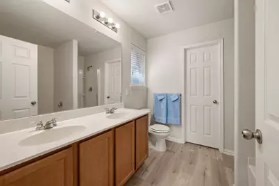 704 Bastrop Drive, Arlington, TX 76002 - Photo 11