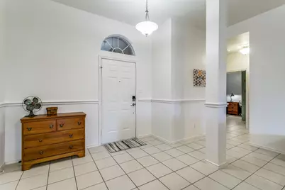 977 Valley View Drive, Lewisville, TX 75067 - Photo 5