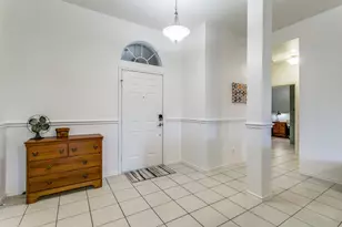 977 Valley View Dr, Lewisville, TX 75067 - Photo 5