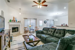 977 Valley View Dr, Lewisville, TX 75067 - Photo 9