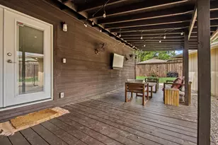 10111 Shadyview Dr, Dallas, TX 75238 - Photo 27