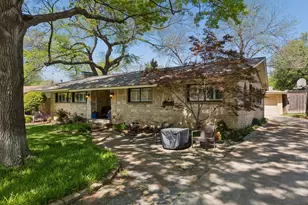 10111 Shadyview Dr, Dallas, TX 75238 - Photo 3