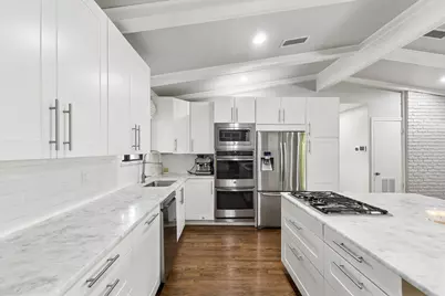 10111 Shadyview Drive, Dallas, TX 75238 - Photo 9