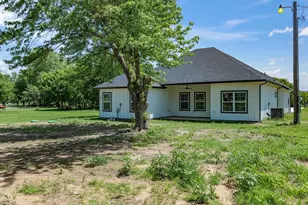 1569 Well Service Rd, Bowie, TX 76230 - Photo 31