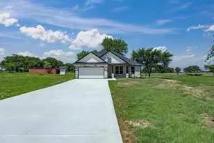 1569 Well Service Rd, Bowie, TX 76230 - Photo 29