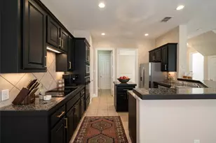 532 Silver Maple Dr, Irving, TX 75063 - Photo 3