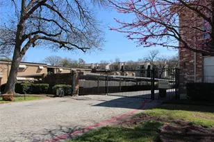 7832 Royal Ln, Dallas, TX 75230 - Photo 17