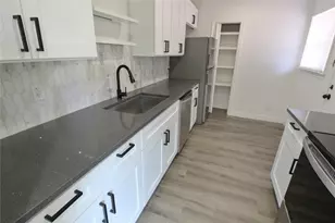 7832 Royal Ln, Dallas, TX 75230 - Photo 5