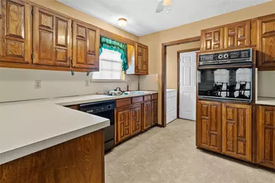 3501 Canton Street, Greenville, TX 75402 - Photo 9