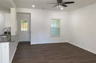 521 E Sears St, Denison, TX 75021 - Photo 5