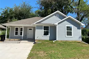 521 E Sears St, Denison, TX 75021 - Photo 1