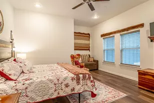 1219 Beaconsfield Lane, Arlington, TX 76011 - Photo 11