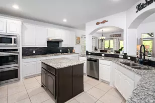 145 Las Colinas Trail, Cross Roads, TX 76227 - Photo 5