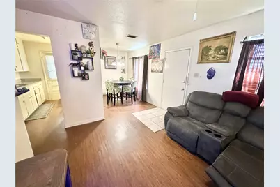 915 N 7th Street, Sanger, TX 76266 - Photo 3