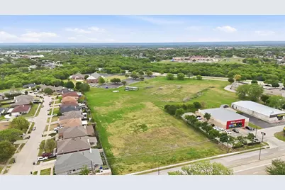 2045 Green Oaks Boulevard SE, Arlington, TX 76017 - Photo 7