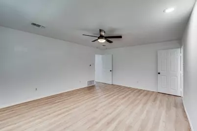 3403 Sheffield Drive, Arlington, TX 76013 - Photo 9