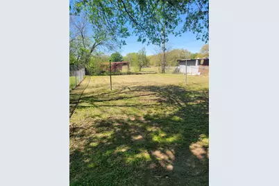 747 Luther Lane, Gun Barrel City, TX 75156 - Photo 13