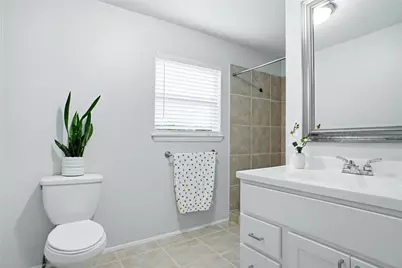 2823 Ermine Way, Farmers Branch, TX 75234 - Photo 19