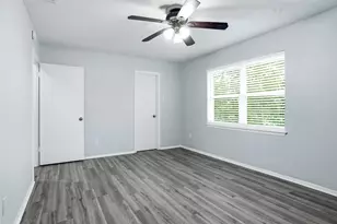 2823 Ermine Way, Farmers Branch, TX 75234 - Photo 21