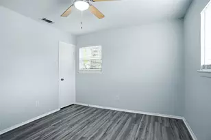 2823 Ermine Way, Farmers Branch, TX 75234 - Photo 15