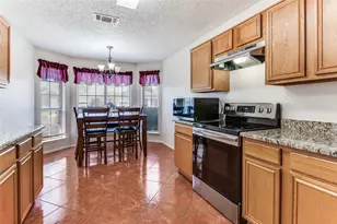 3132 Pheasant Run Ct, Grand Prairie, TX 75052 - Photo 7