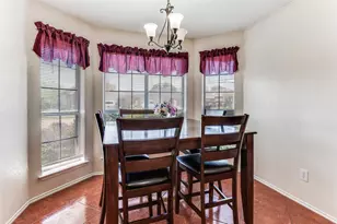 3132 Pheasant Run Ct, Grand Prairie, TX 75052 - Photo 9