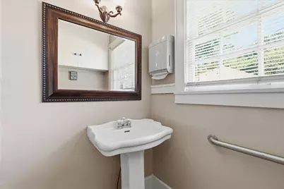 1306 N Locust Street, Denton, TX 76201 - Photo 33