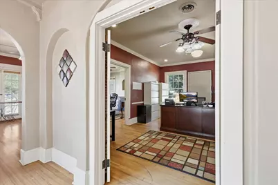 1306 N Locust Street, Denton, TX 76201 - Photo 9