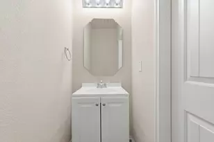 832 Clear Creek Dr, DeSoto, TX 75115 - Photo 13