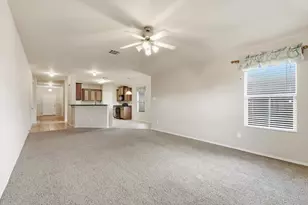 832 Clear Creek Dr, DeSoto, TX 75115 - Photo 9