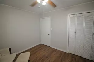 505 College, Italy, TX 76651 - Photo 15