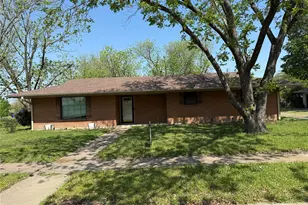 1412 Hillcrest St, Ennis, TX 75119 - Photo 1