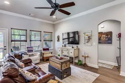 805 Woodhaven Court, Granbury, TX 76048 - Photo 7