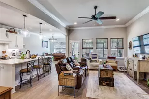 805 Woodhaven Ct, Granbury, TX 76048 - Photo 5