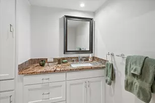 6238 Bandera Ave, Dallas, TX 75225 - Photo 13