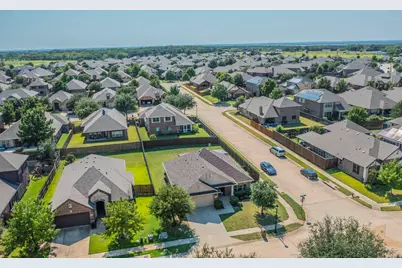 1104 Longhorn Drive, Aubrey, TX 76227 - Photo 3