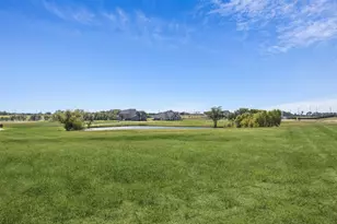 133 Swan Lake Dr, Waxahachie, TX 75165 - Photo 29