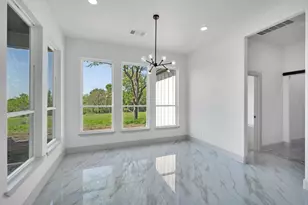 111 Barefoot Bay Blvd, Corsicana, TX 75109 - Photo 11