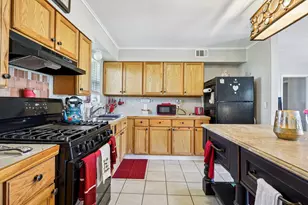 12004 Galva Dr, Dallas, TX 75243 - Photo 9