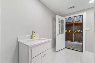 1431 Fm 85, Ennis, TX 75119 - Photo 37