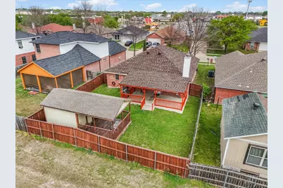 427 Cranbrook Lane, Grand Prairie, TX 75052 - Photo 27