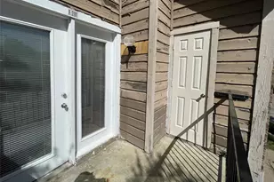 9811 Walnut St, Dallas, TX 75243 - Photo 11