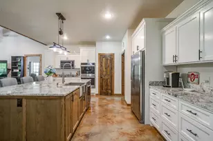 201 Curry Rd, Waxahachie, TX 75167 - Photo 11