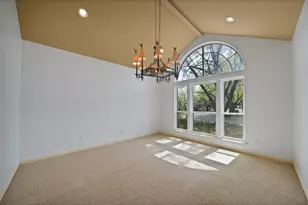 2930 Woodland Hills Dr, Grapevine, TX 76051 - Photo 15