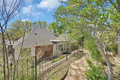 2930 Woodland Hills Drive, Grapevine, TX 76051 - Photo 31