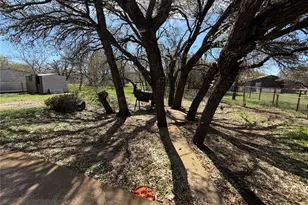 1206 Westland Ave, Ranger, TX 76470 - Photo 3